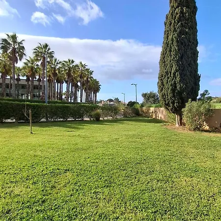 شقة Rafael Beachgarden 2Br البوفيرا
