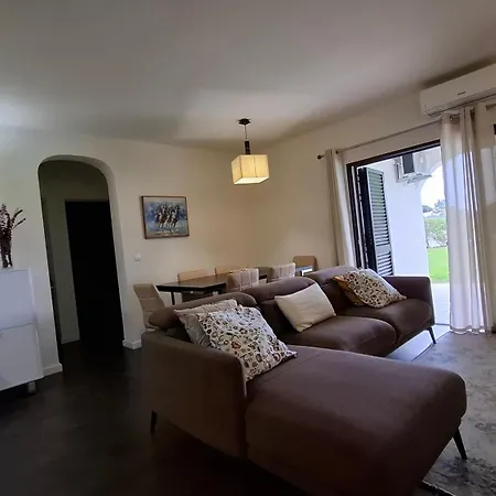 Rafael Beachgarden 2Br * البوفيرا